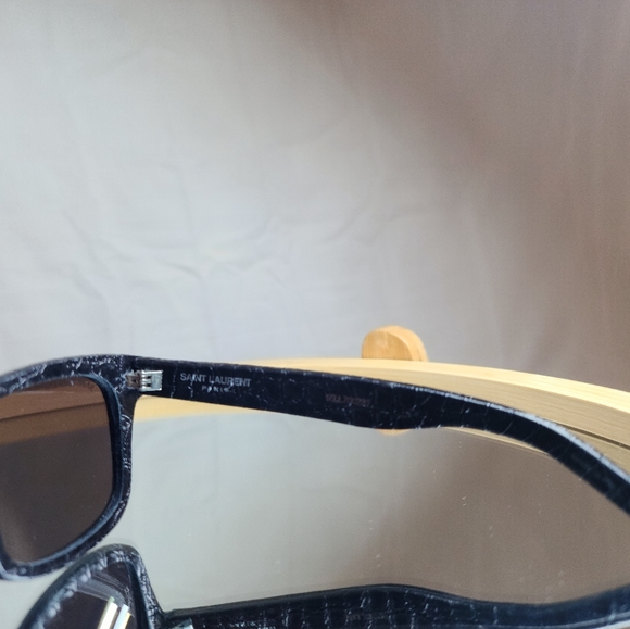 Saint Laurent designer sunglasses 👓 🕶 😎 - Picture 7 of 13